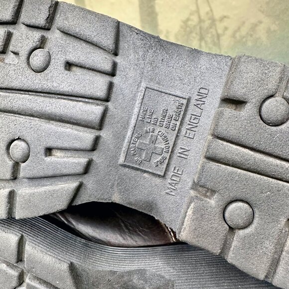 Dr Martens ENGLAND Ankle Boots Vintage Lace Up Brown Leather US 8 UK 6 eye 90s - Picture 12 of 12